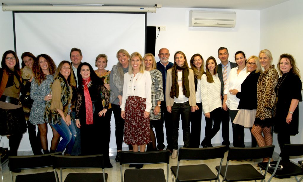 presentation Doctores López Clinic 2016